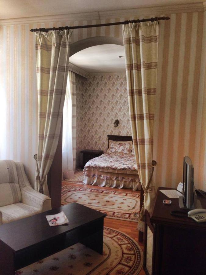 ホテルVila Cerbul Albastru モネアサ エクステリア 写真